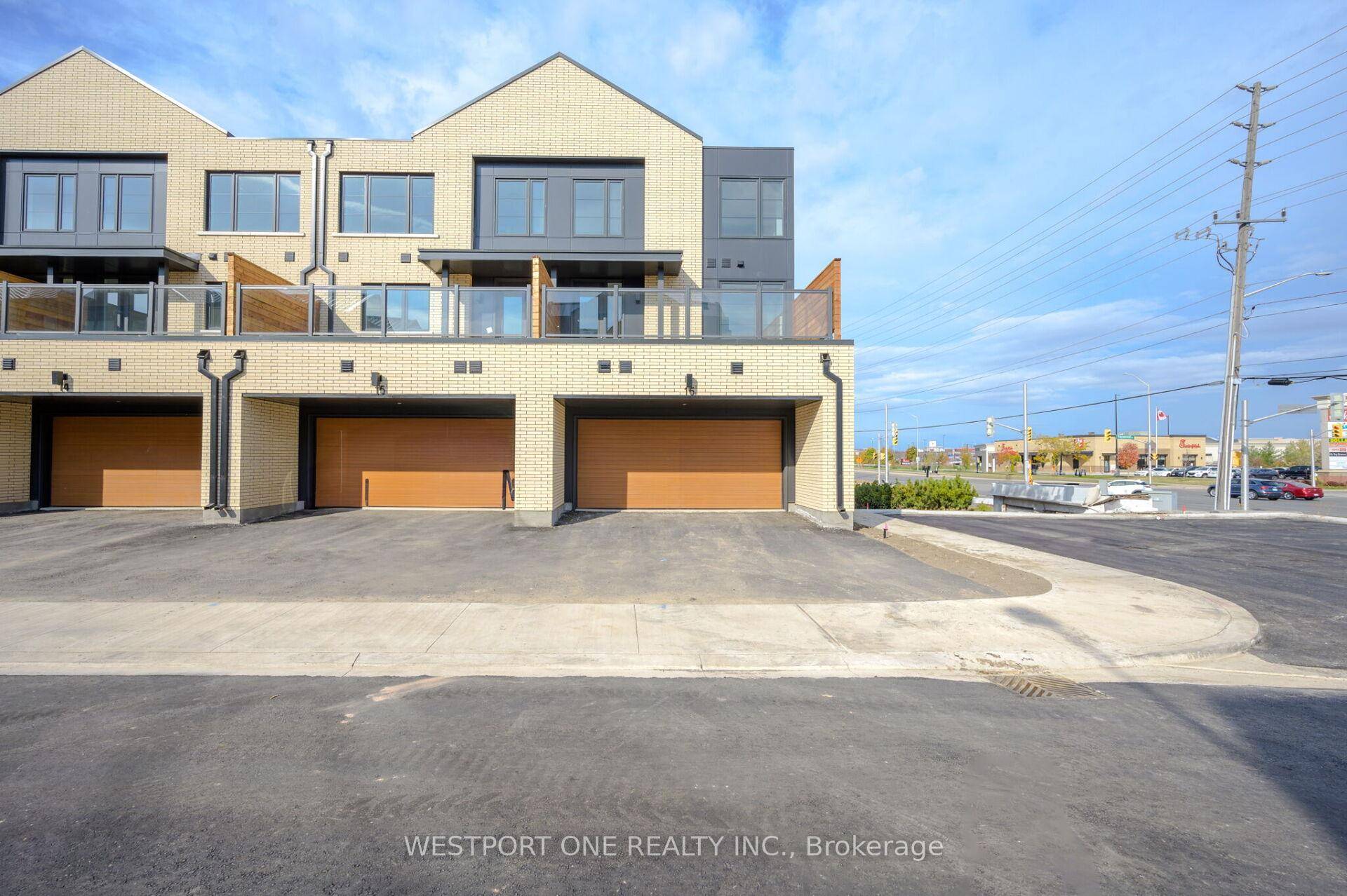 Brand New, Executive Townhome in Millcroft.