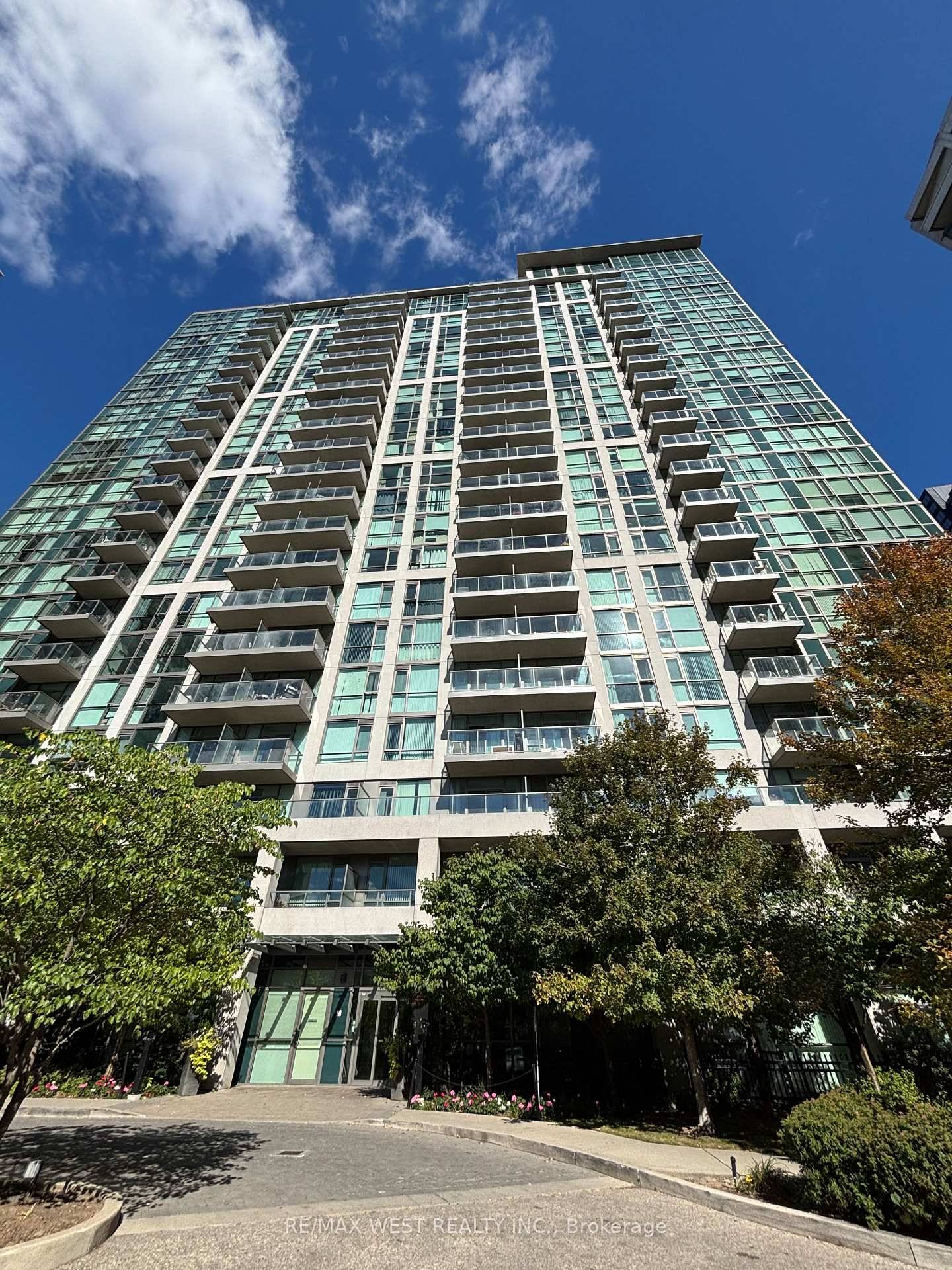 A Rare Find In The Heart Of Mississauga.