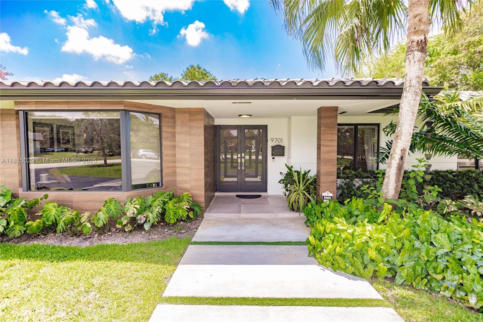 Baptist Hospital Area Incredible updated home on 3 4 acre 4051 sf on a cul de sac lot ; Totally updated Hurricane Impact windows and doors Formal dining rm, separate ...