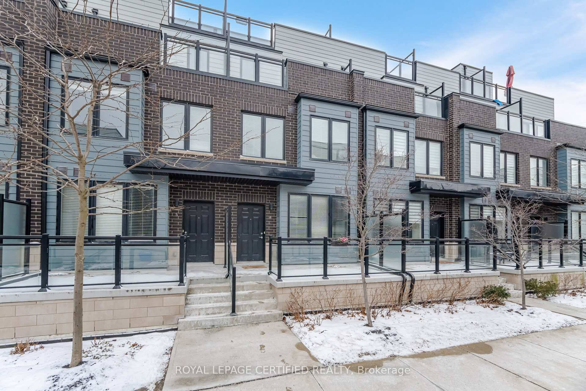 Stylish amp ; Contemporary 3 Bedroom, 2.
