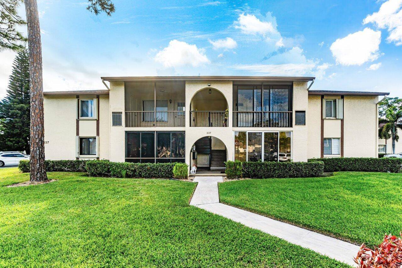 Discover the pinnacle of 55 living in this move in ready condo, perfectly situated in Greenacres, Palm Beach.