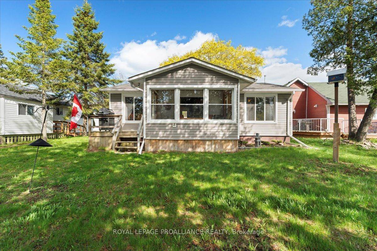 Retire on the Trent ! Meticulous 2 bedroom, 2 bath bungalow awaits.