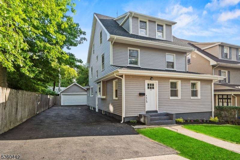 Welcome to your dream home in East Orange NJ !