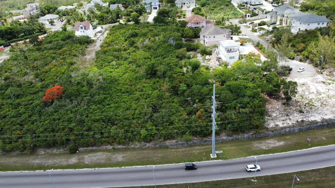 SOUTHWEST RIDGE Land New-Providence