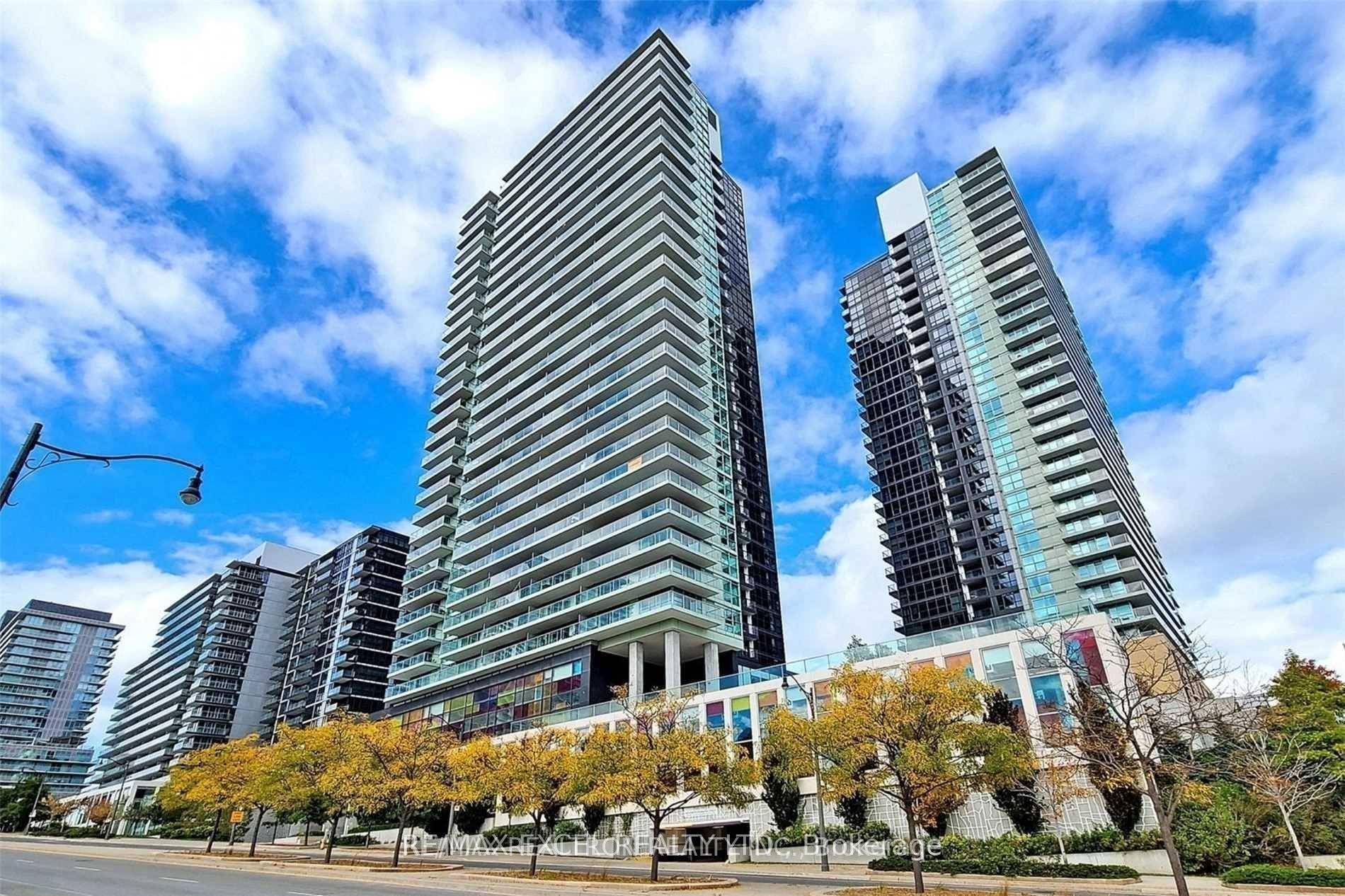 Functional Layout 665 Sft 55 Sft Balcony, Amazing East View Unit With Bright, Spacious, Delighful Open Concept 1 1 Unit W 1 Parking amp ; 1 Locker amp ; Open ...
