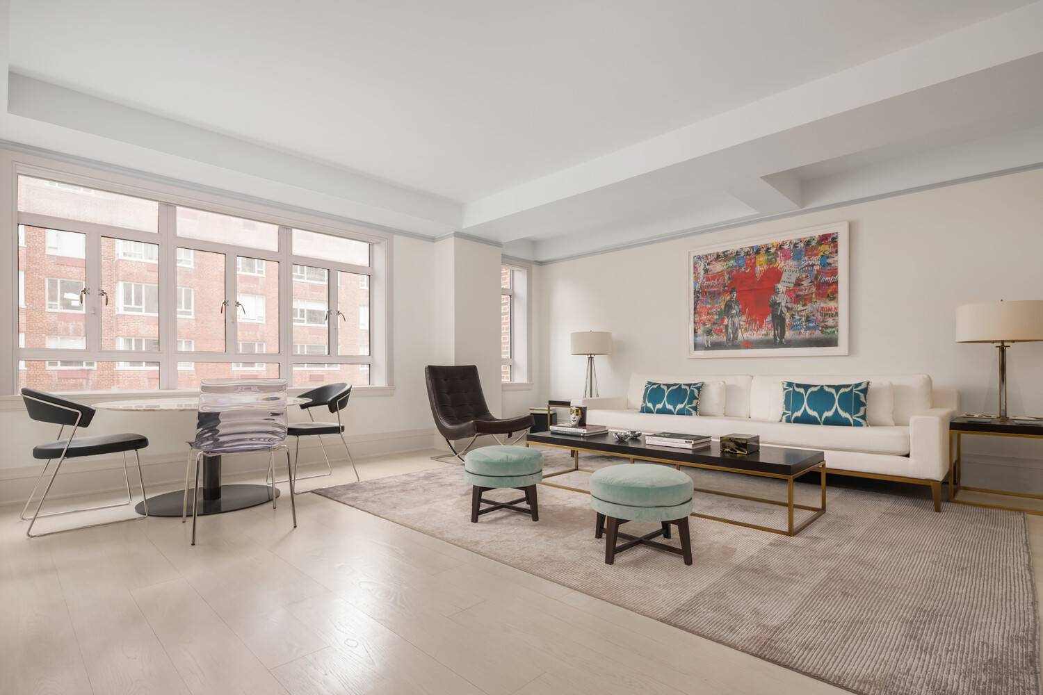 AVAILABLE FURNISHED OR UNFURNISHED !