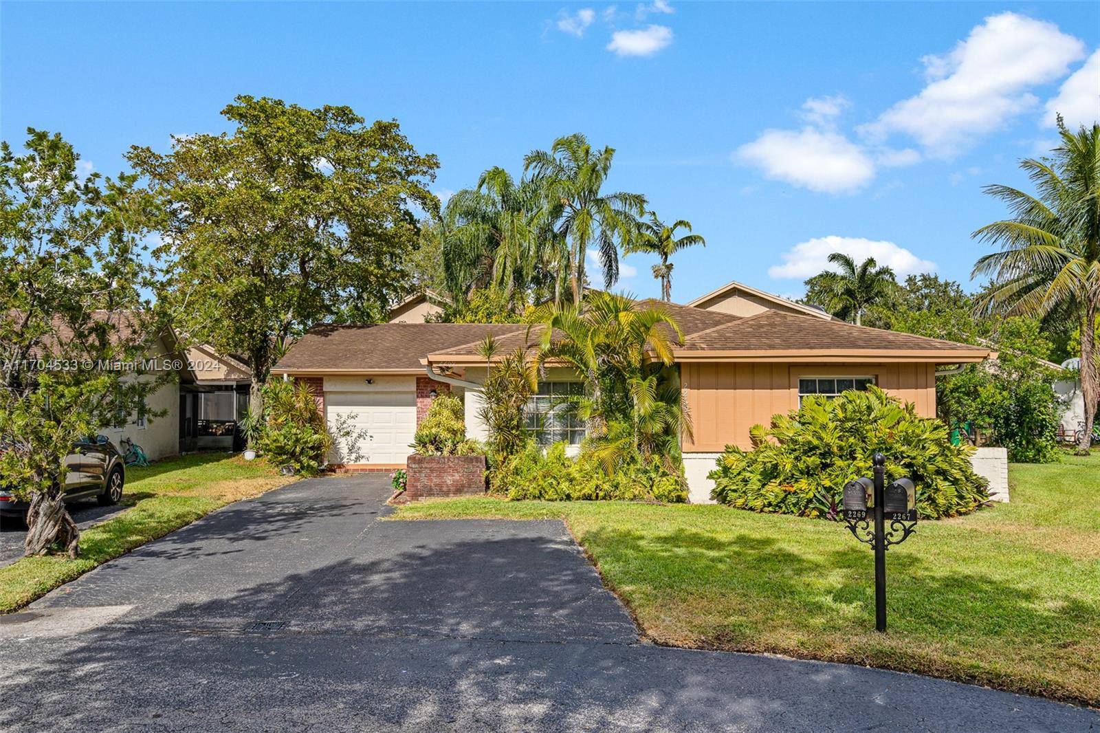 Welcome to 2269 Nova Village Drive !