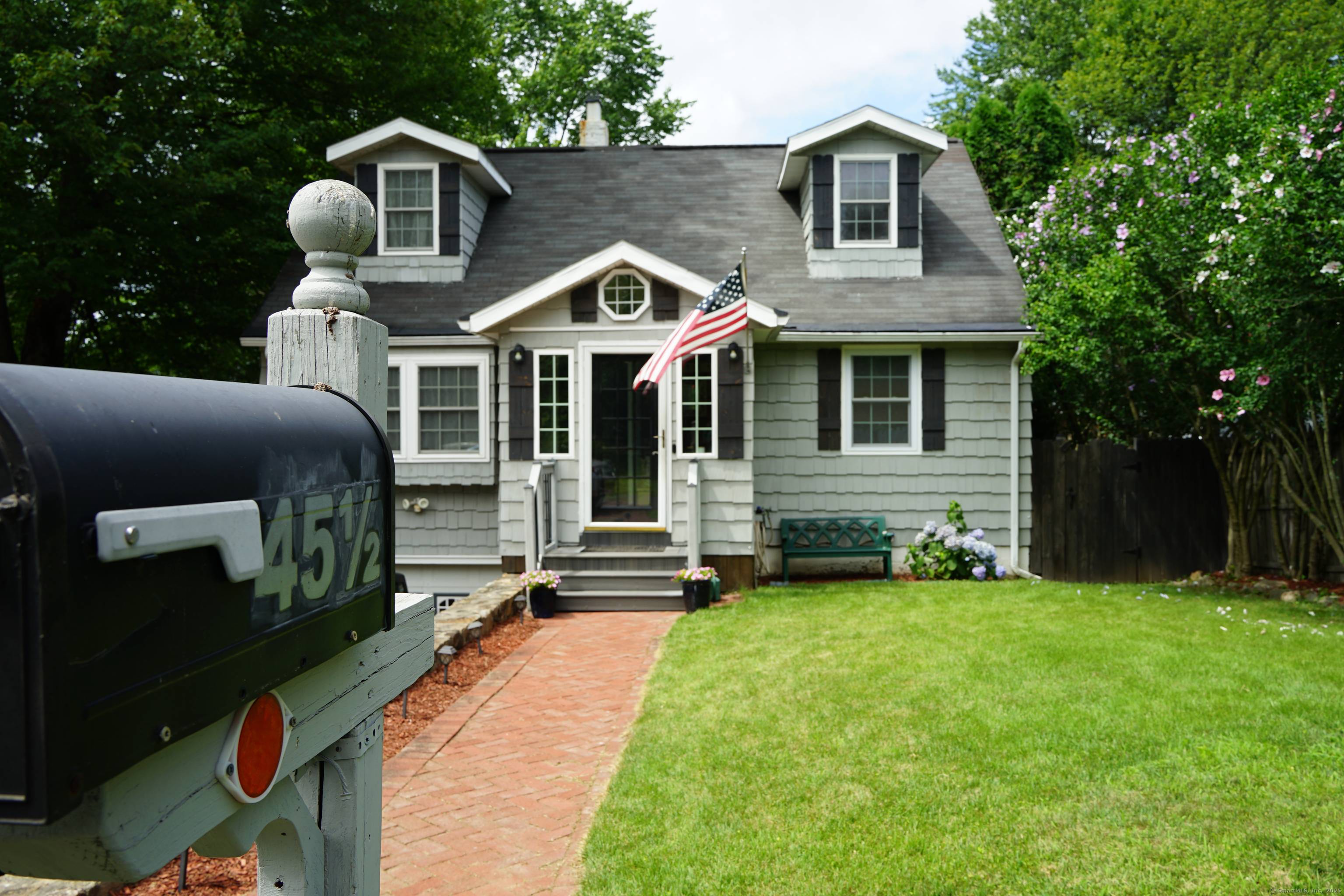 Charming, Move In Ready Cape with Modern Updates !