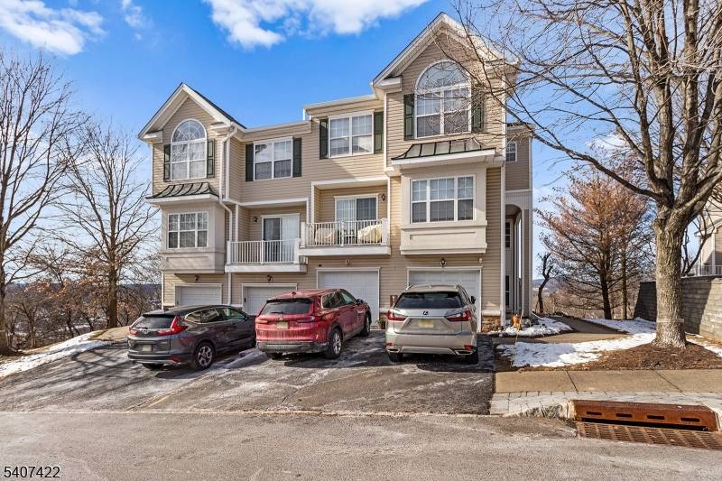 Wake up each day to sweeping, year round views that stretch for miles across mountains and natural landscape, a rare and truly special offering within this community.