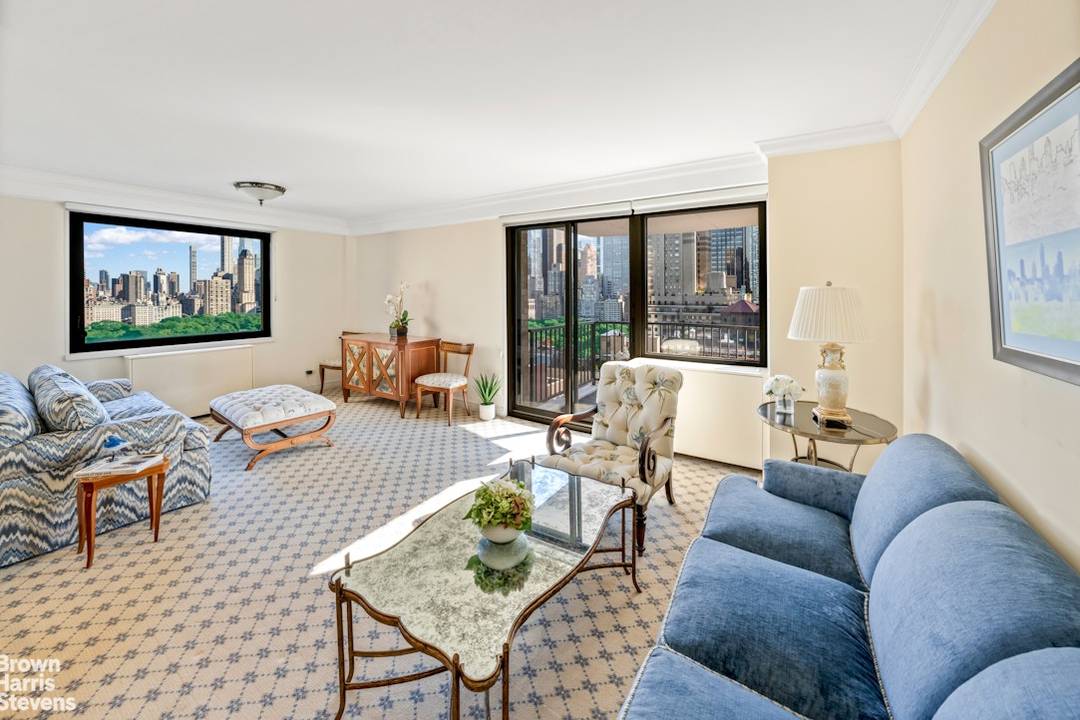 PICTURE PERFECT CENTRAL PARK VIEWS Welcome to apartment 23G at 10 West 66th Street, located in one of the most sought after locations on the Upper West Side.