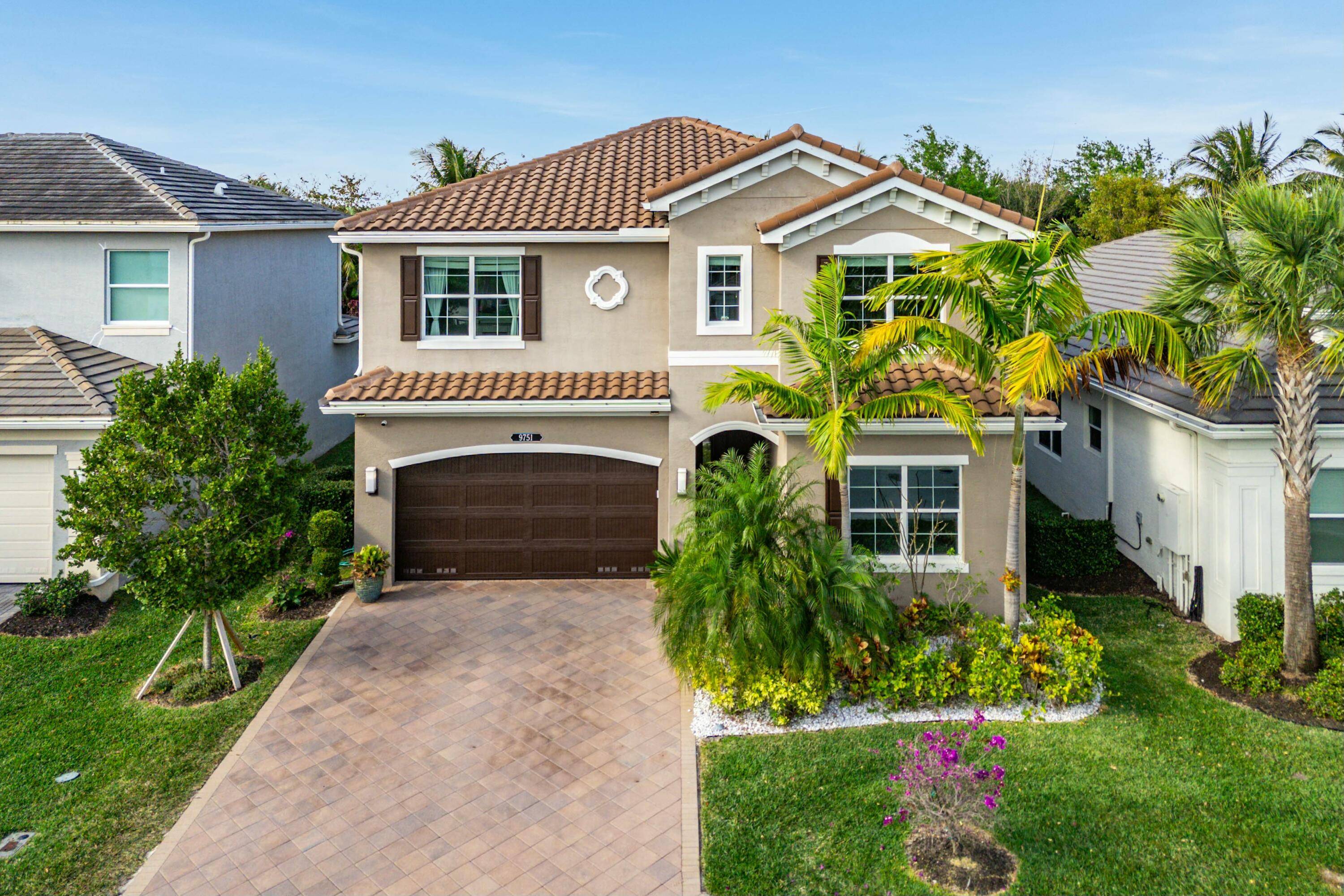 This beautiful 4 bed 3 bath single family home inside the private gated community of Dakota awaits its new and proud owner !