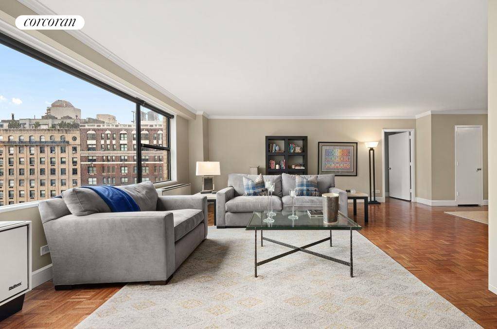 Space and Sophistication on Park Avenue Welcome to your luxurious urban oasis in the heart of New York City's coveted Carnegie Hill !