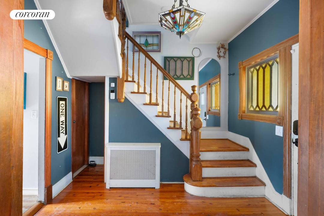 Welcome to 304 Westervelt Avenue in Saint George New Brighton.