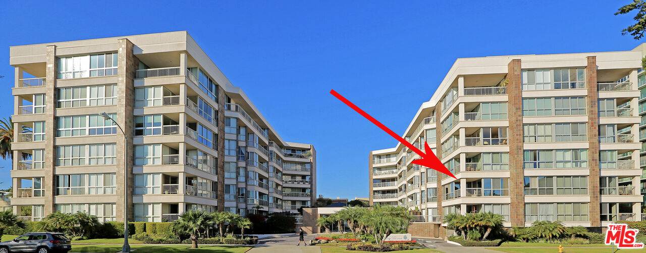 515 Ocean Ave 2BR Pacific Palisades La