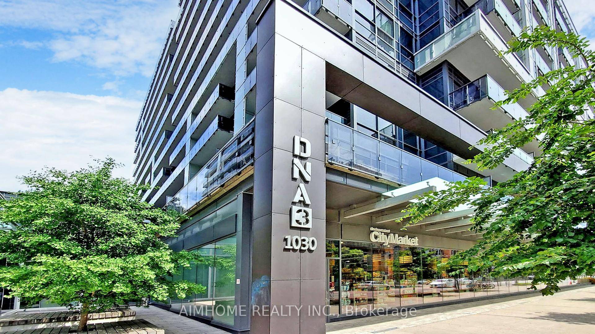 Rare 2 Story Loft Unit Dna3 W 2 Entrance Incl To Street Level, Facing Quiet Lane.