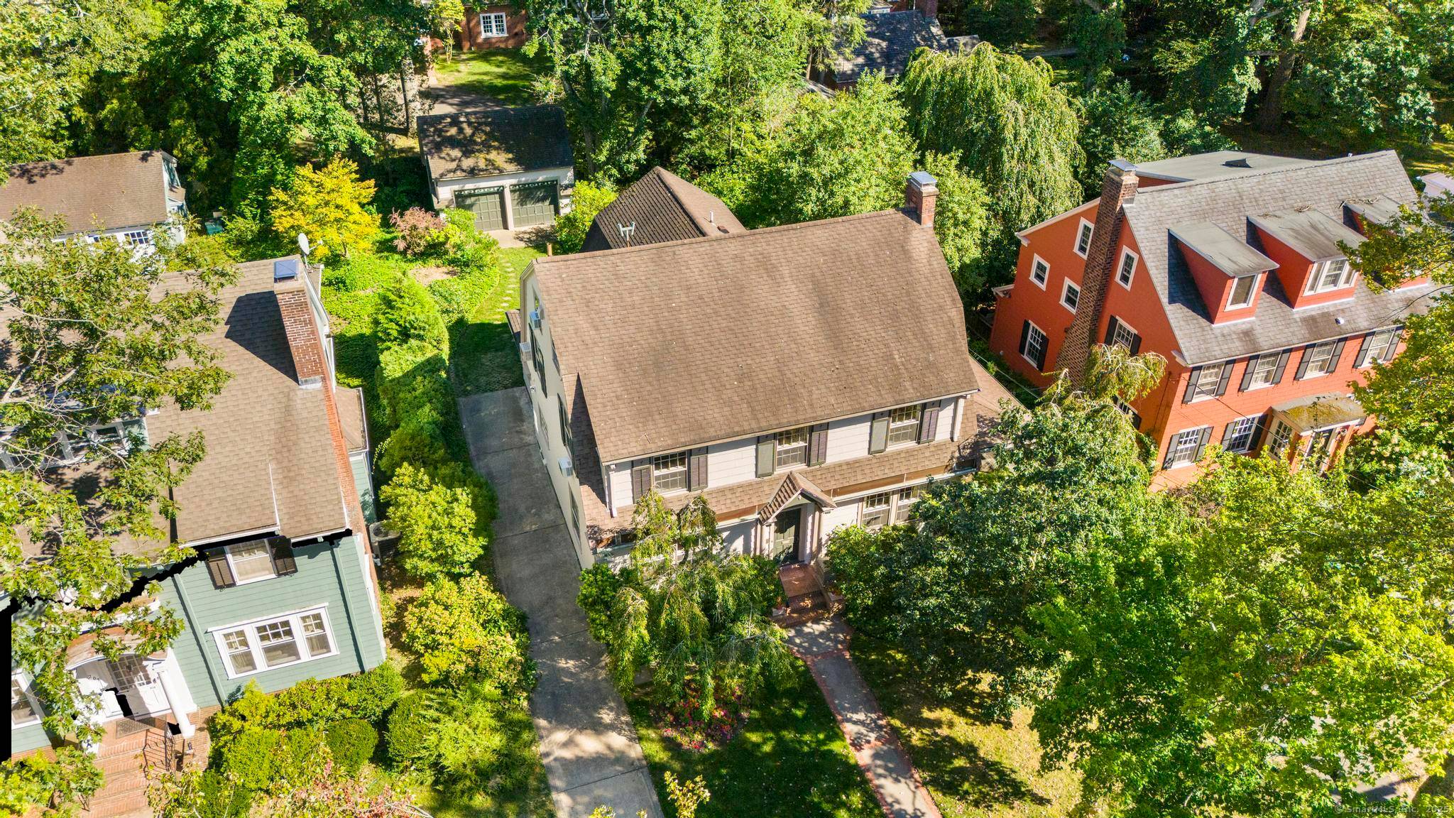 Welcome to 201 Everit St, a stunning 1924 Colonial located in the heart of New Haven's desirable East Rock neighborhood.