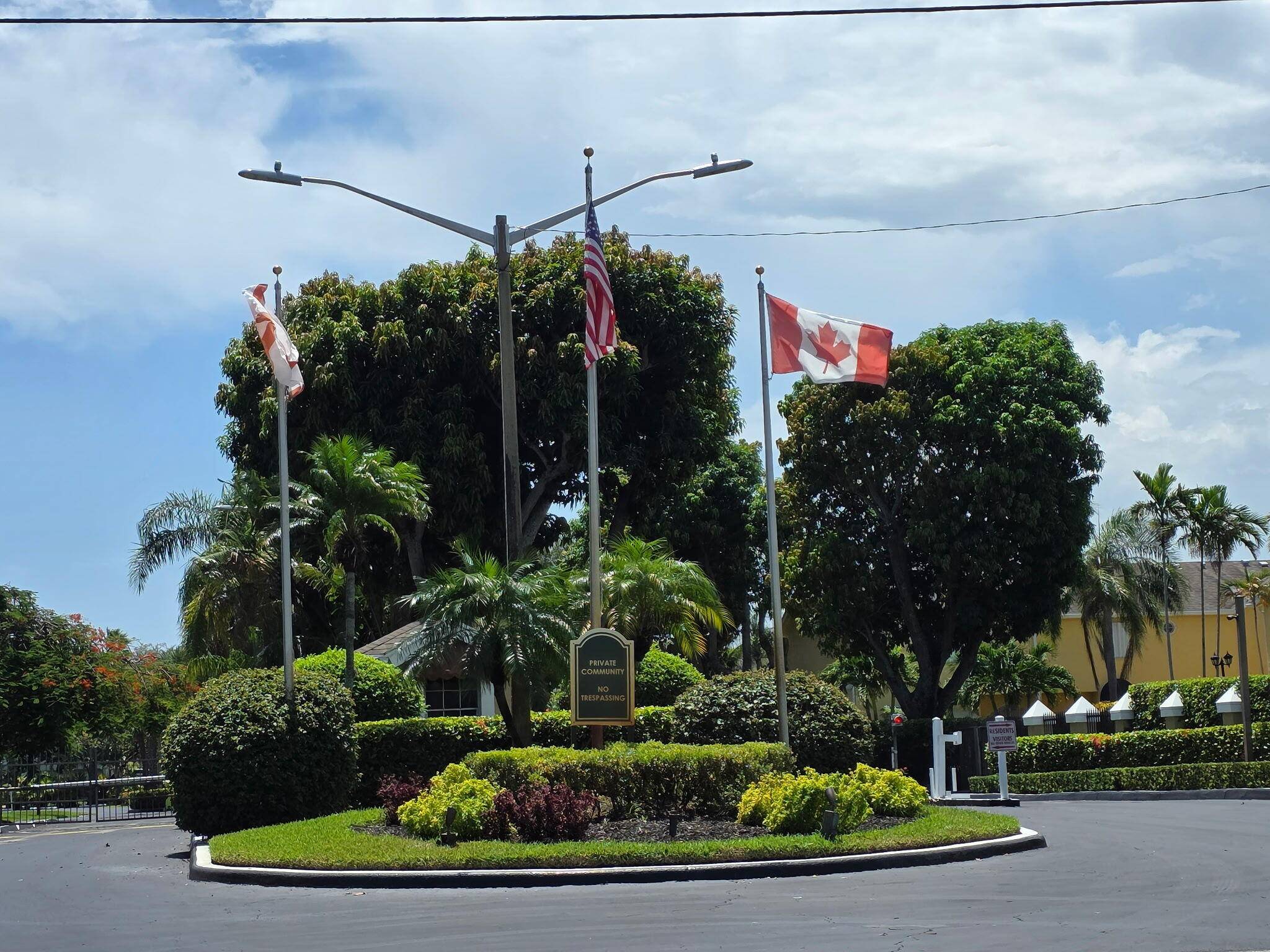 Welcome to Waterside Village of Palm Beach !