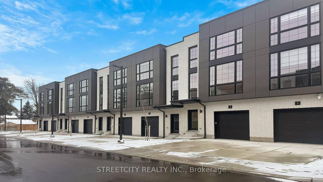 MODEL HOME NOW OPEN 5 ! ATTENTION FIRST TIME HOME BUYERS !