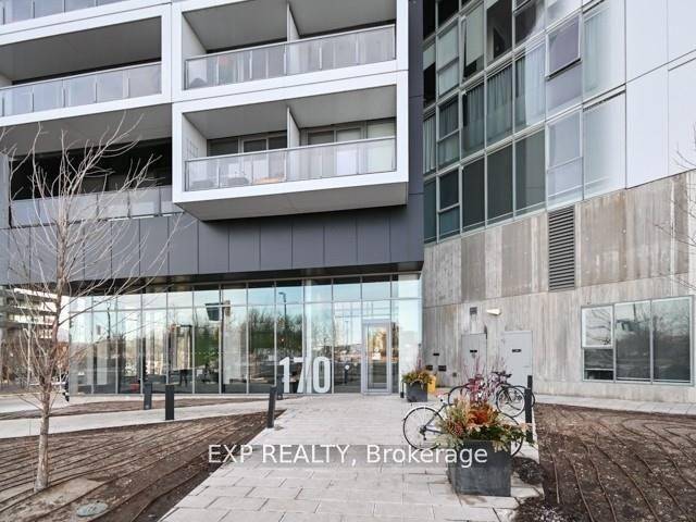 Stunning and bright junior one bedroom suite with exposed concrete ceilings, spacious layout, modern kitchen and bathroom with a large balcony providing stunning CN Tower views !