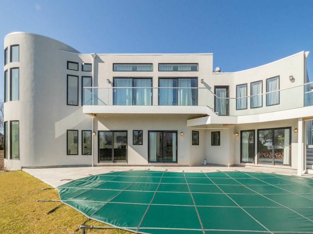 4 Bedroom Beach House on Bluff Road Amagansett