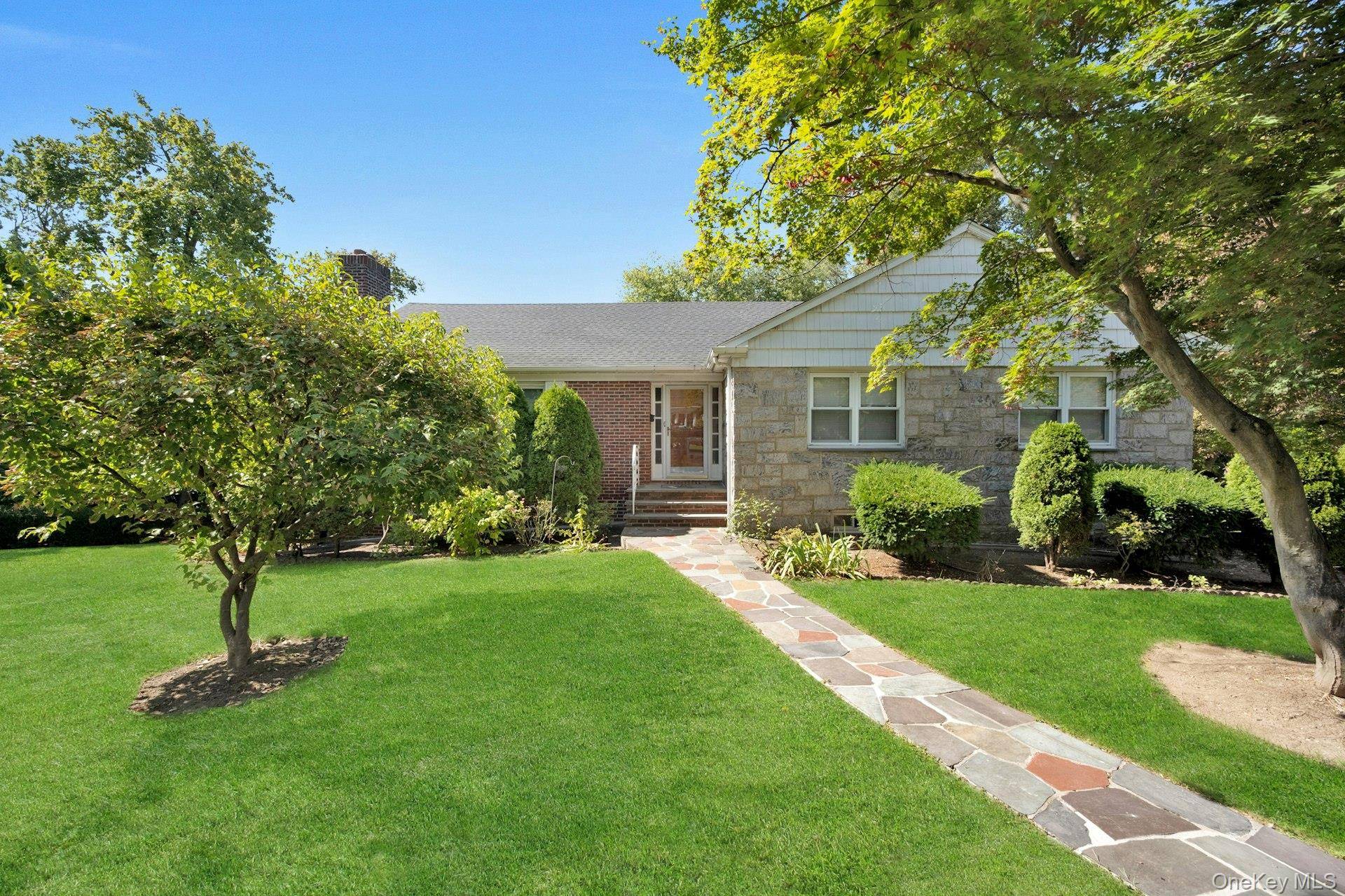 Charming Brick Ranch in Colonial Heights First Time on the Market in Over 30 Years !
