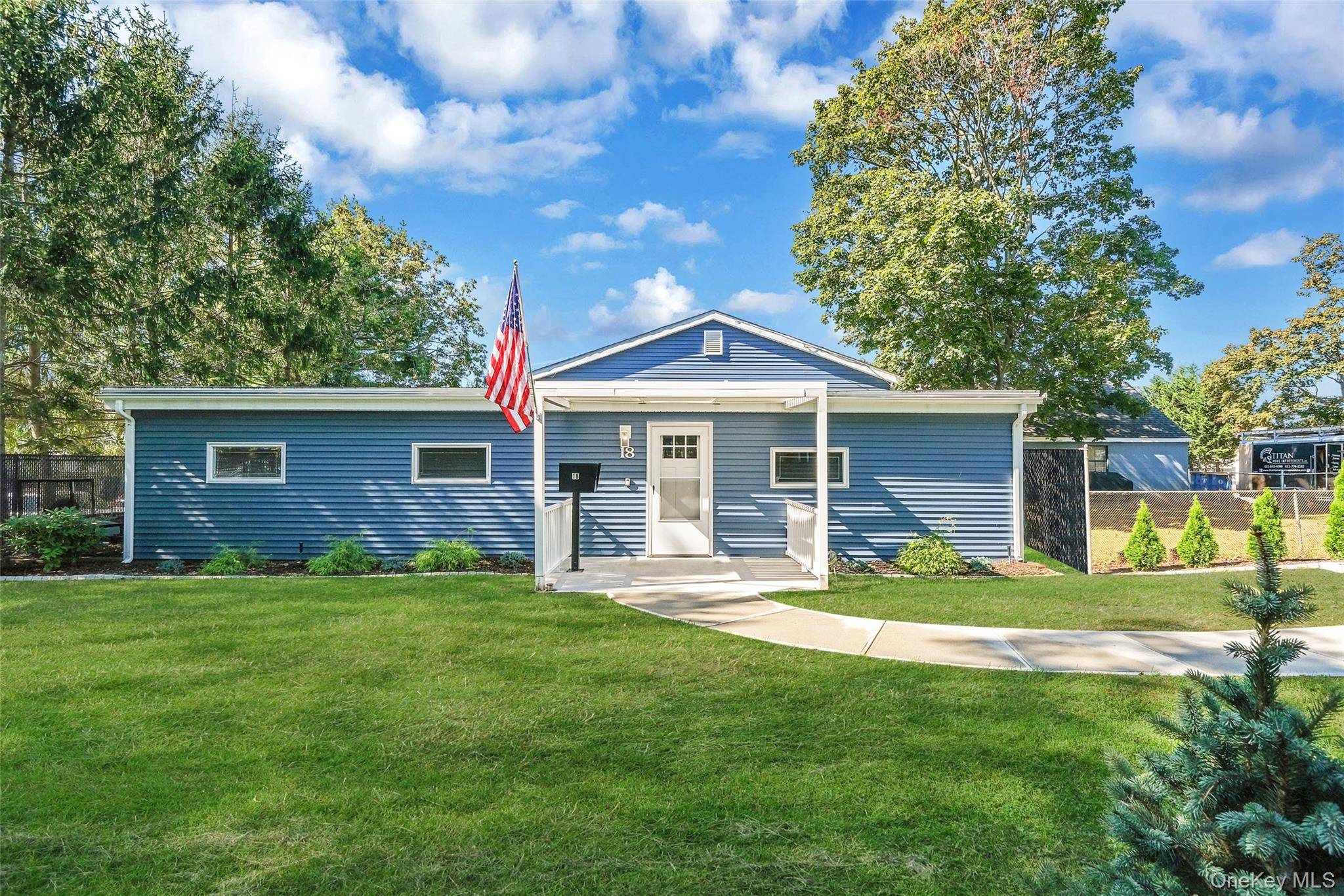 Perfect opportunity for a business that needs a warehouse storage.