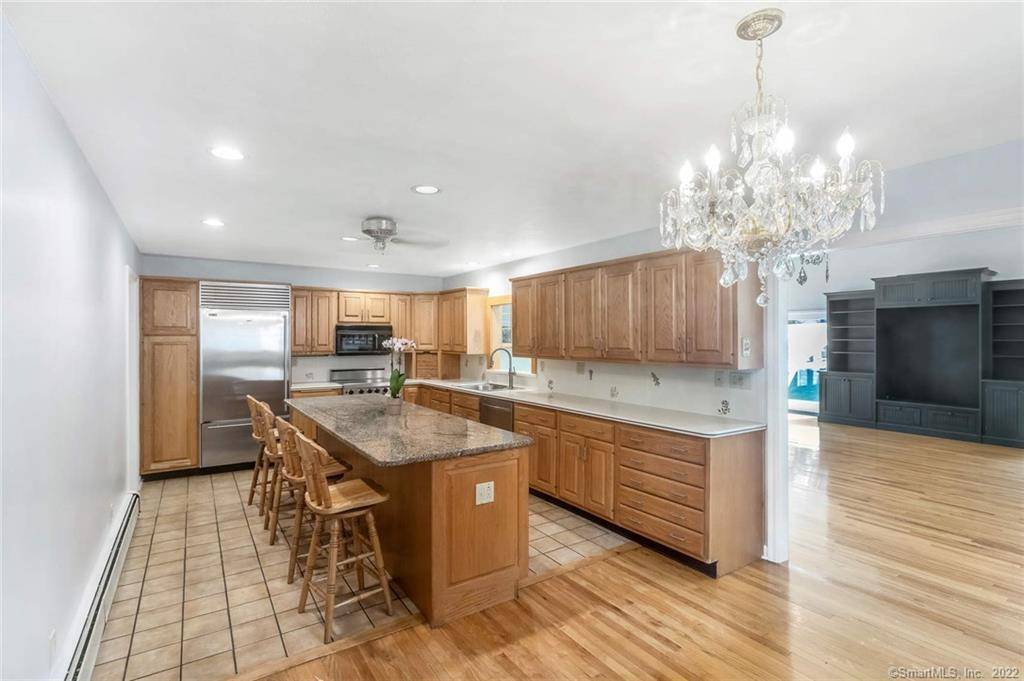 Lovely private 3 bedroom home in West Norwalk offers one floor living.