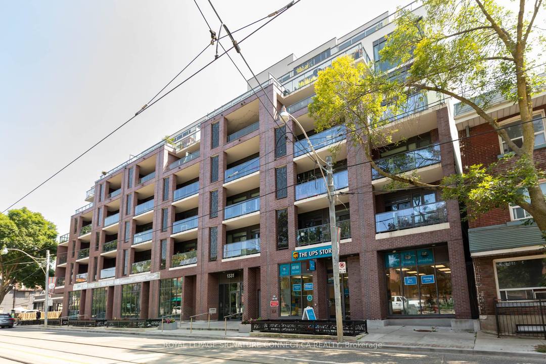 Stunning building in the heart of the east end.