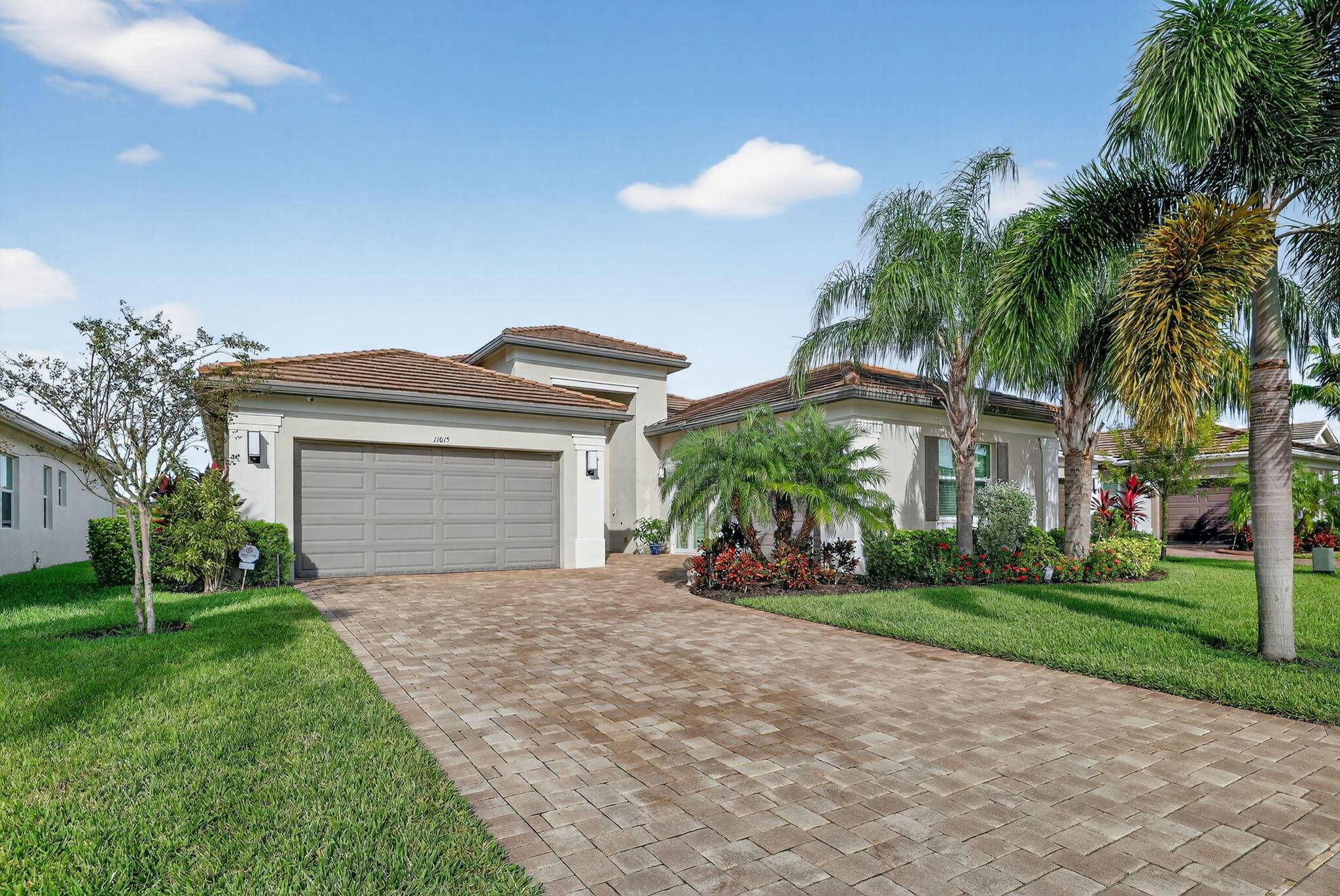 Move In Ready Caroline Model in Valencia Cay at Riverland 55 Active Adult Community.