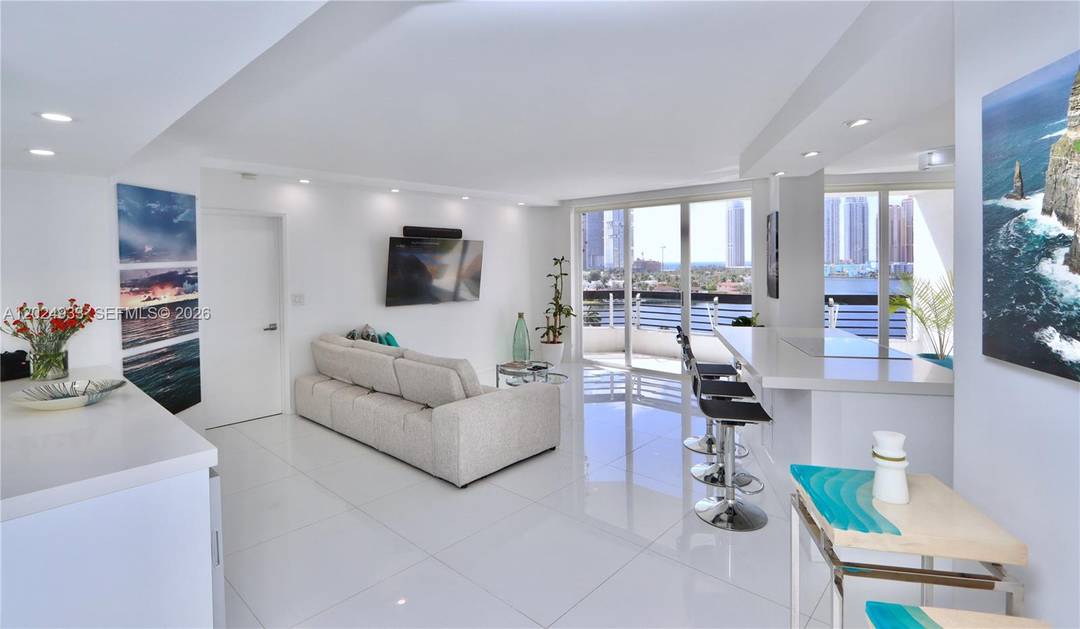 Amazing opportunity to own a spectacular 1BR 1.