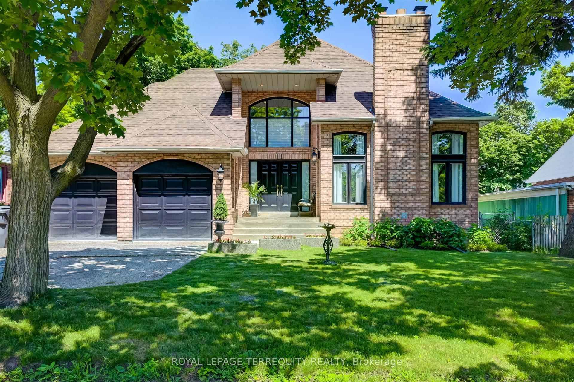 Grand Custom built in residence with thousands spent on renovations.