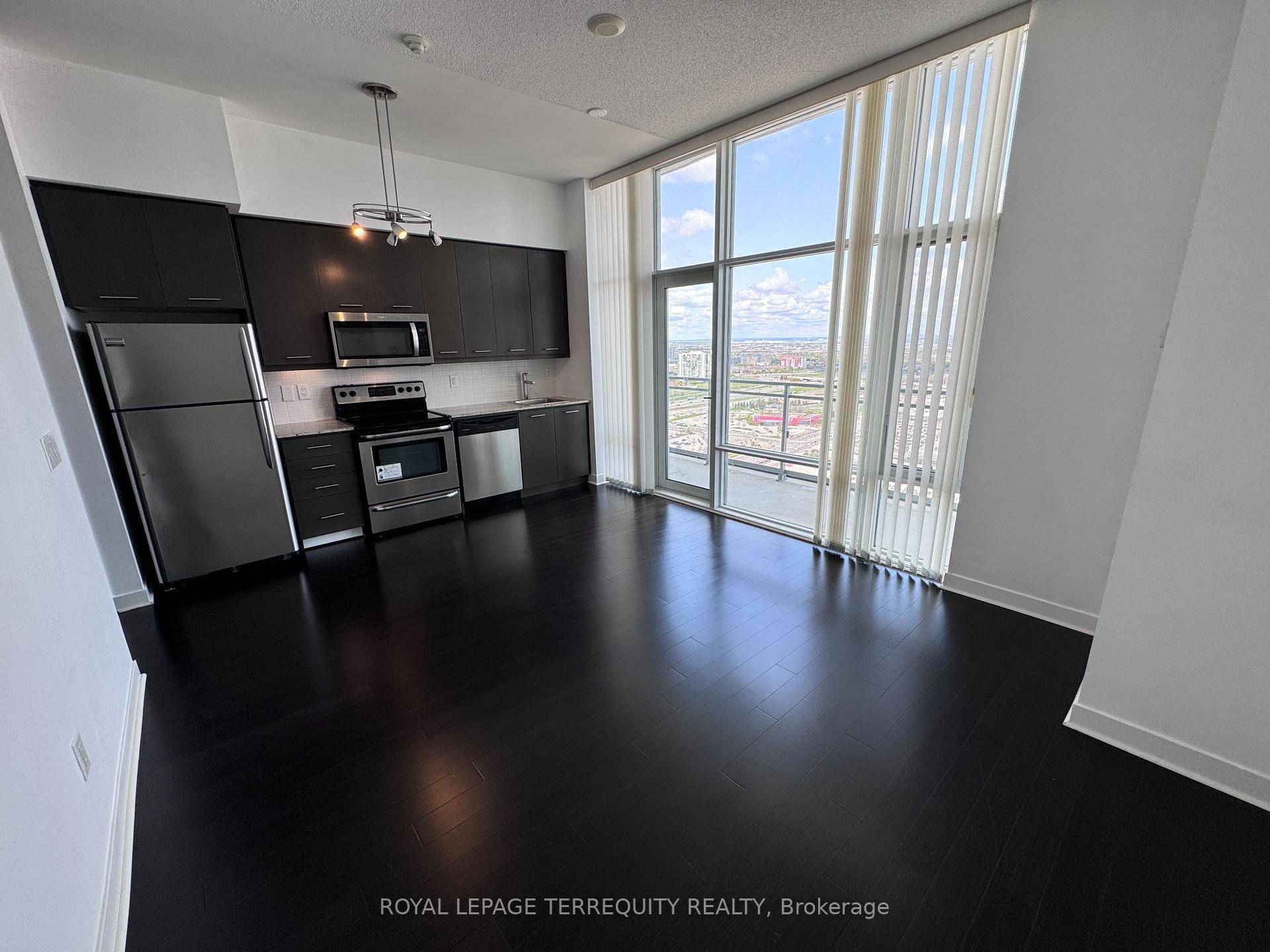 Limelight North Studio In Coveted City Centre Spacious Floor Plan With Large Balcony With Unobstructed views.