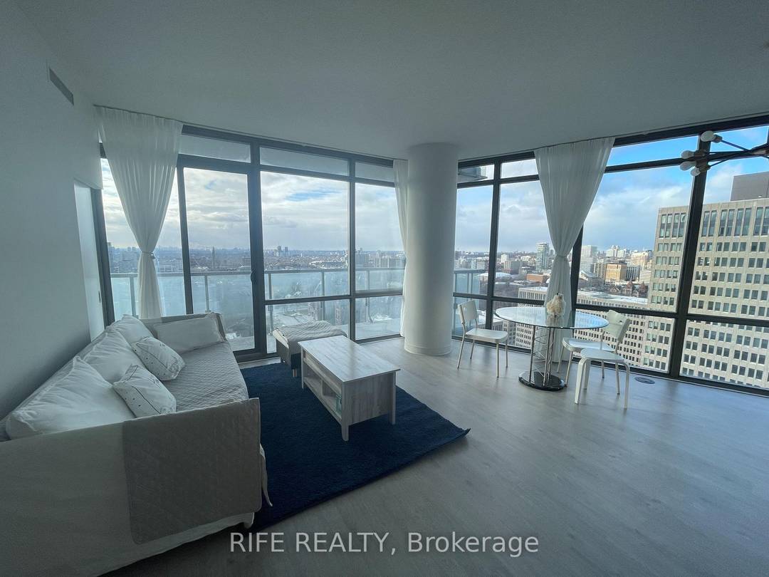 Gorgeous Split 2 Bedroom Corner Unit At Burano Condos.