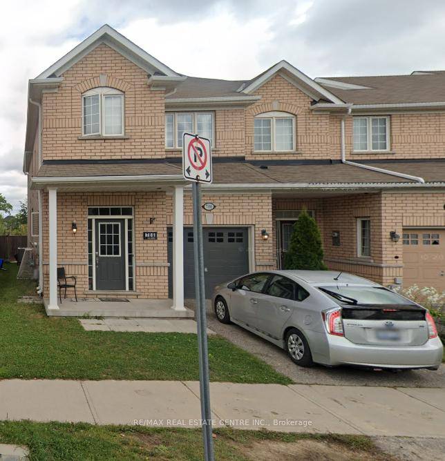 Beautifully maintained 4 bedroom, 4 bathroom freehold townhome located in Milton's sought after Beaty neighborhood !