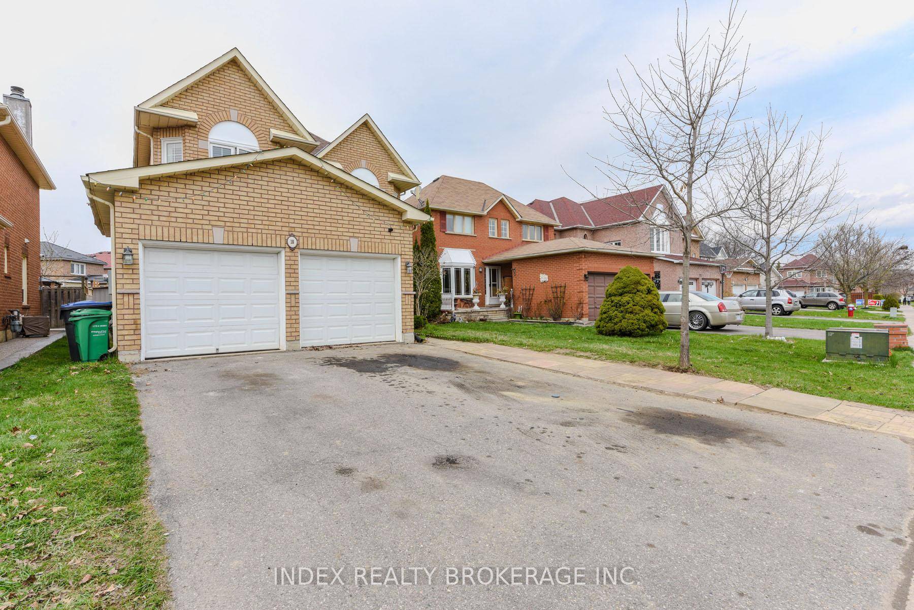 This Exceptional Property Offers A Spacious And Versatile Living Environment, Featuring A Well Designed 4 Bedroom Main Residence Complemented By A Legally Finished 2 Bedroom Basement Suite.