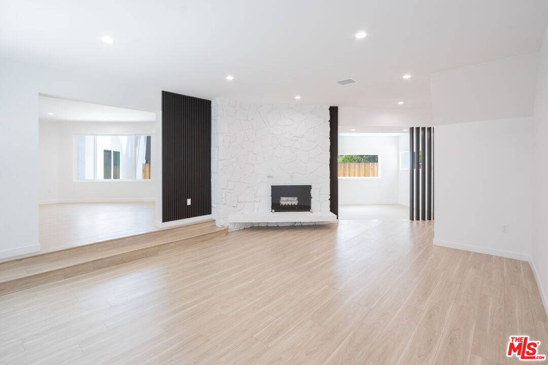 1346 N Stanley Ave 4BR Hollywood Hills East La