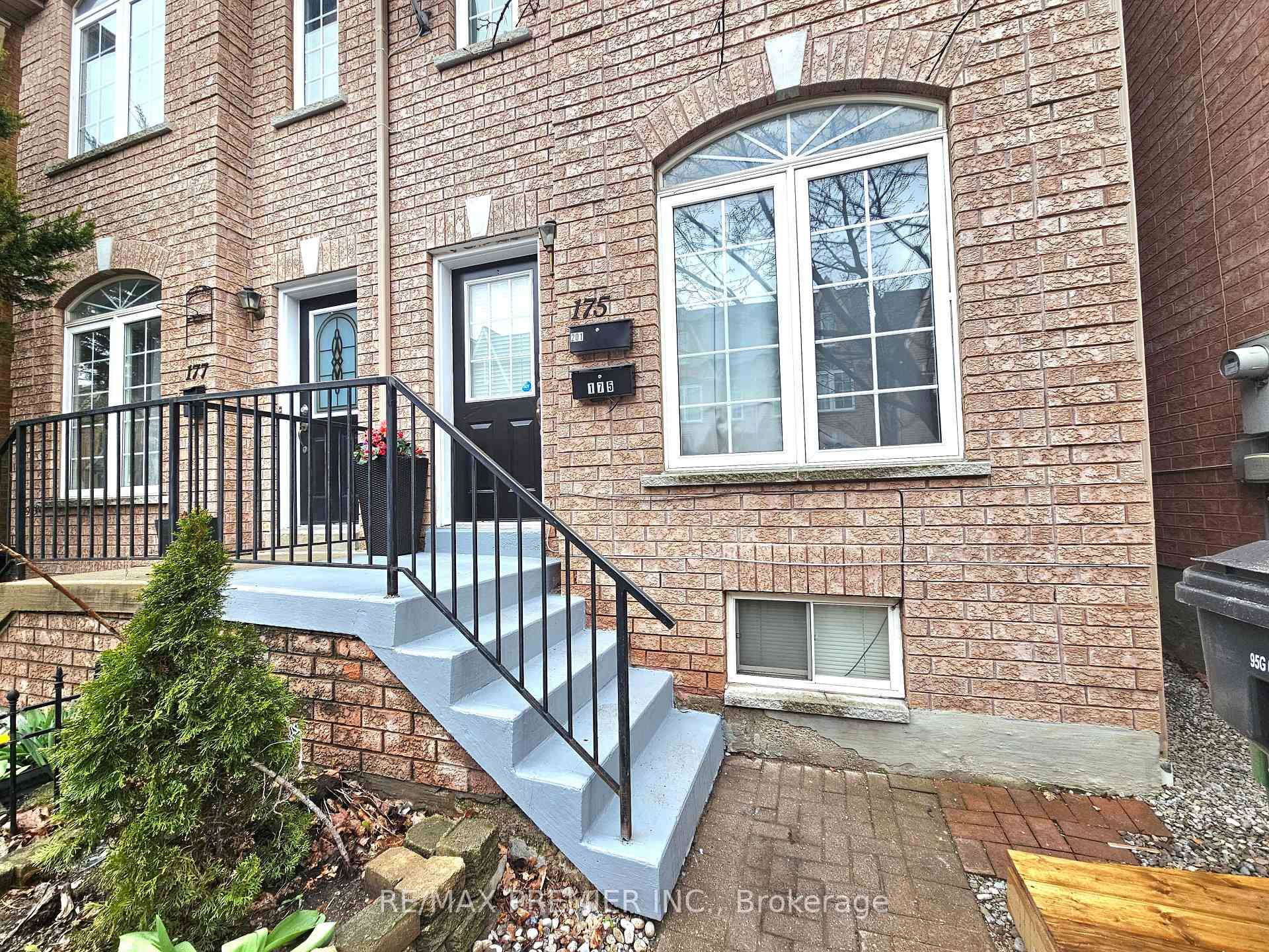 Location, Location, Location Fabulous Opportunity, Beautifully Laid Out amp ; Meticulously Maintained Semi detached In The Prestigious Junction Triangle Neighborhoods.