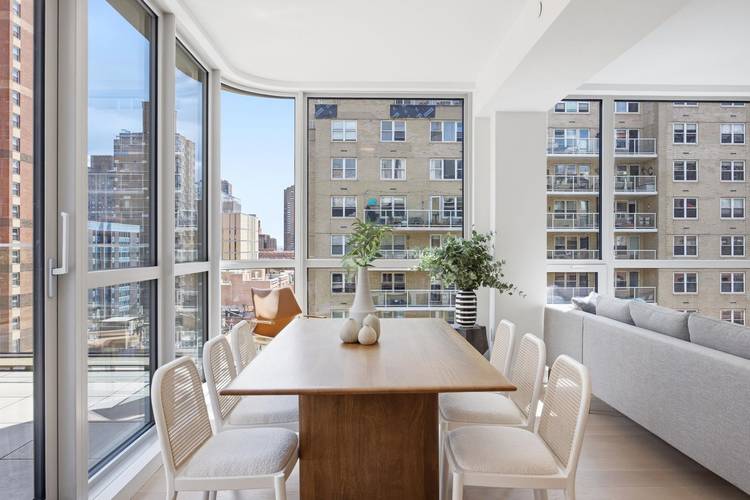 Live, Work... PerfectionWelcome to Hendrix House, the first building in New York City explicitly designed for those looking to maximize their life and work from the serenity of their own ...