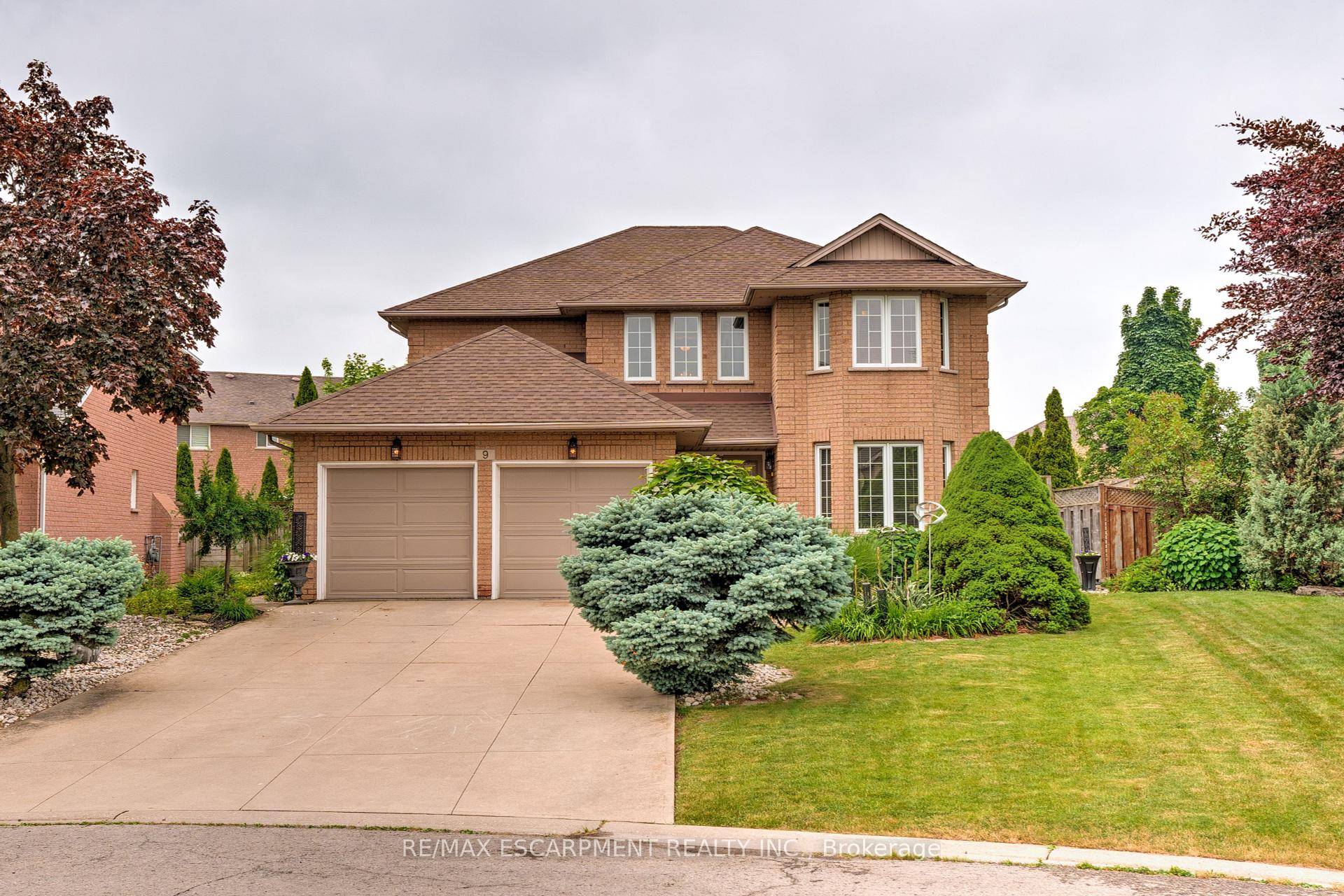 Steps from Lake Ontario, 9 Sugarberry Court is Located In The Prestigious Beach Community And Fifty Point Neighbourhood Of Stoney Creek.
