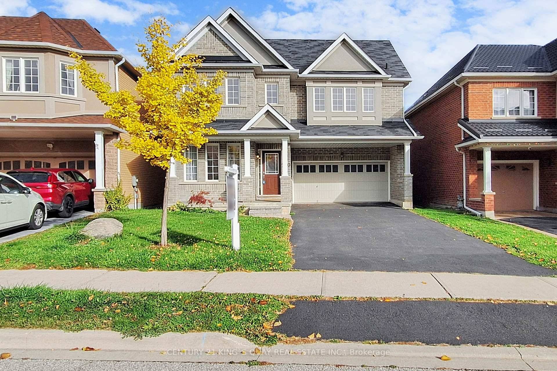Stunning 4 Bedroom Detached Home with Walk Out Basement 2 bedroom in Woodland Hill Community.