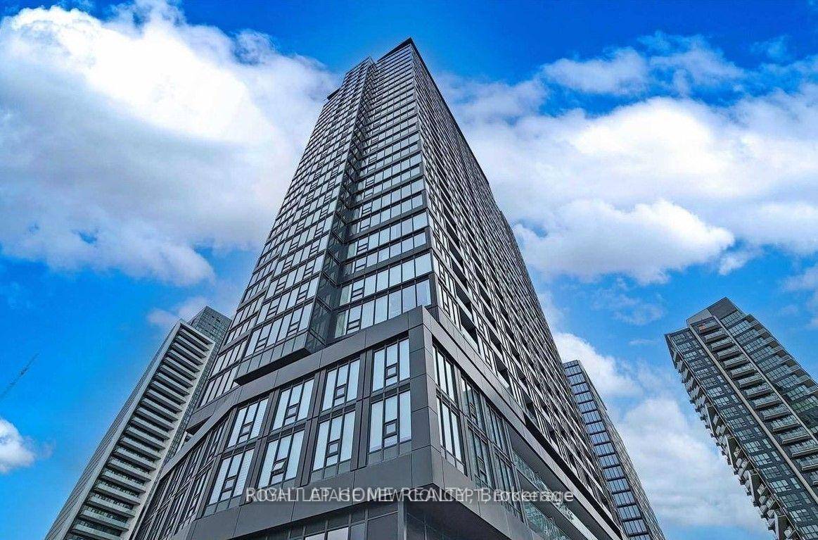 Modern 1 Den, 2 Bath at Zen King West by CentreCourt !