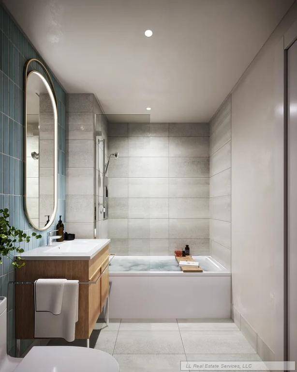 AVAILABLE FOR IMMEDIATE OCCUPANCY !