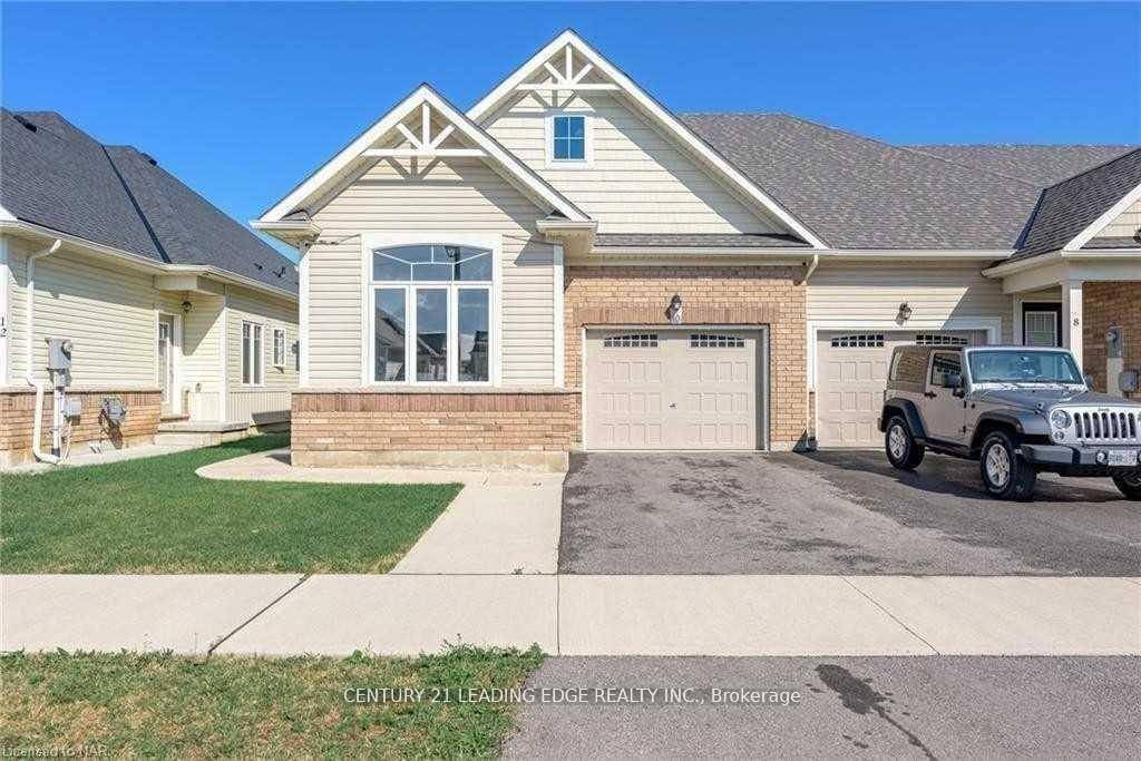 Absolutely Stunning Freehold High End Bungalow Town In North End Ready For A Tenants.