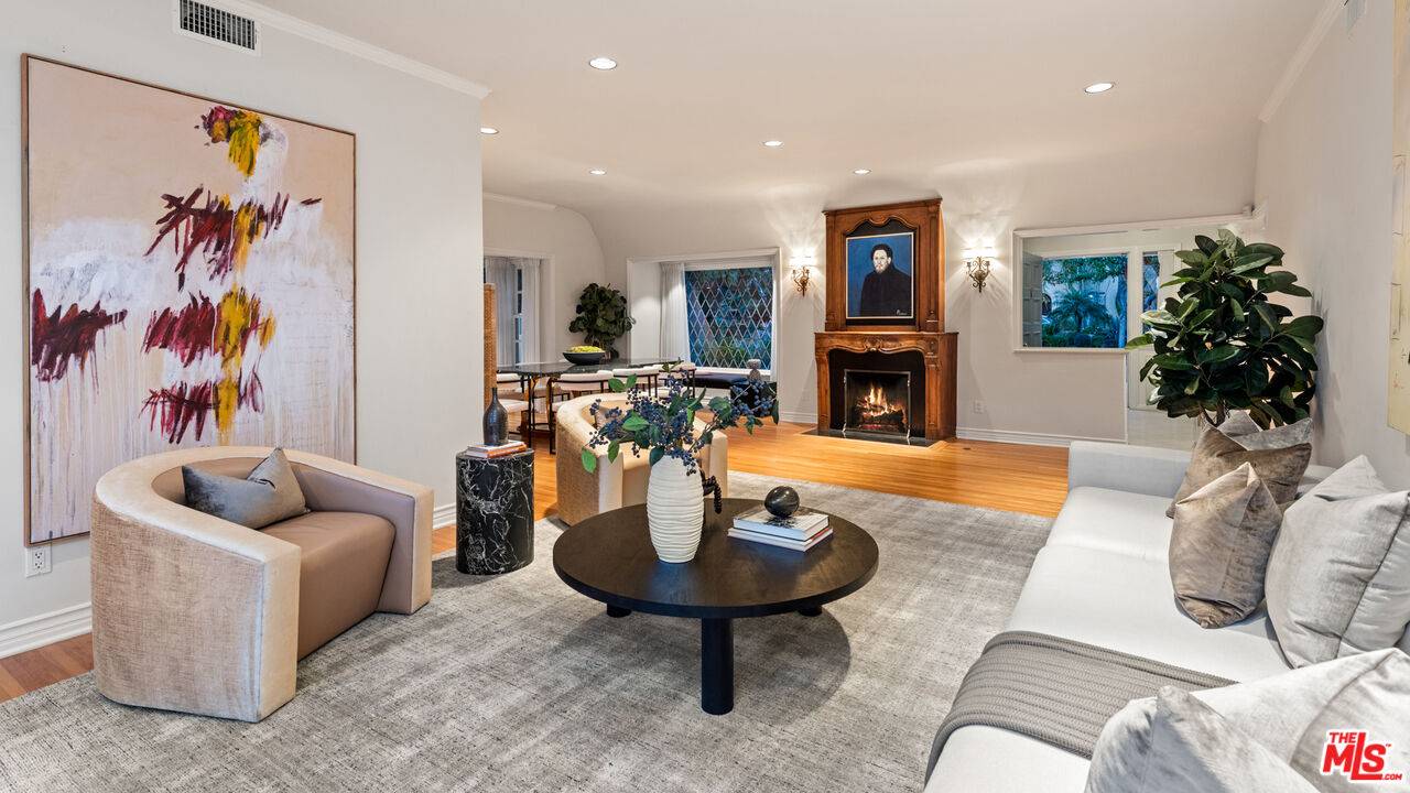 613  N Roxbury Dr Beverly Hills LA