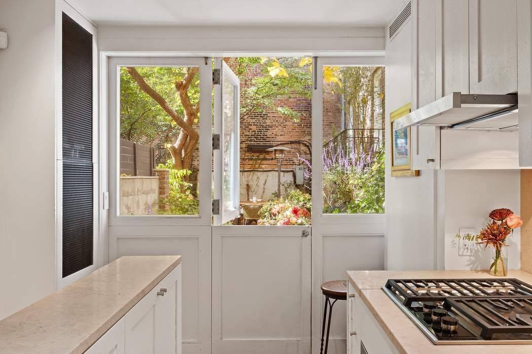 Rare opportunity to own a storied piece of New York history !