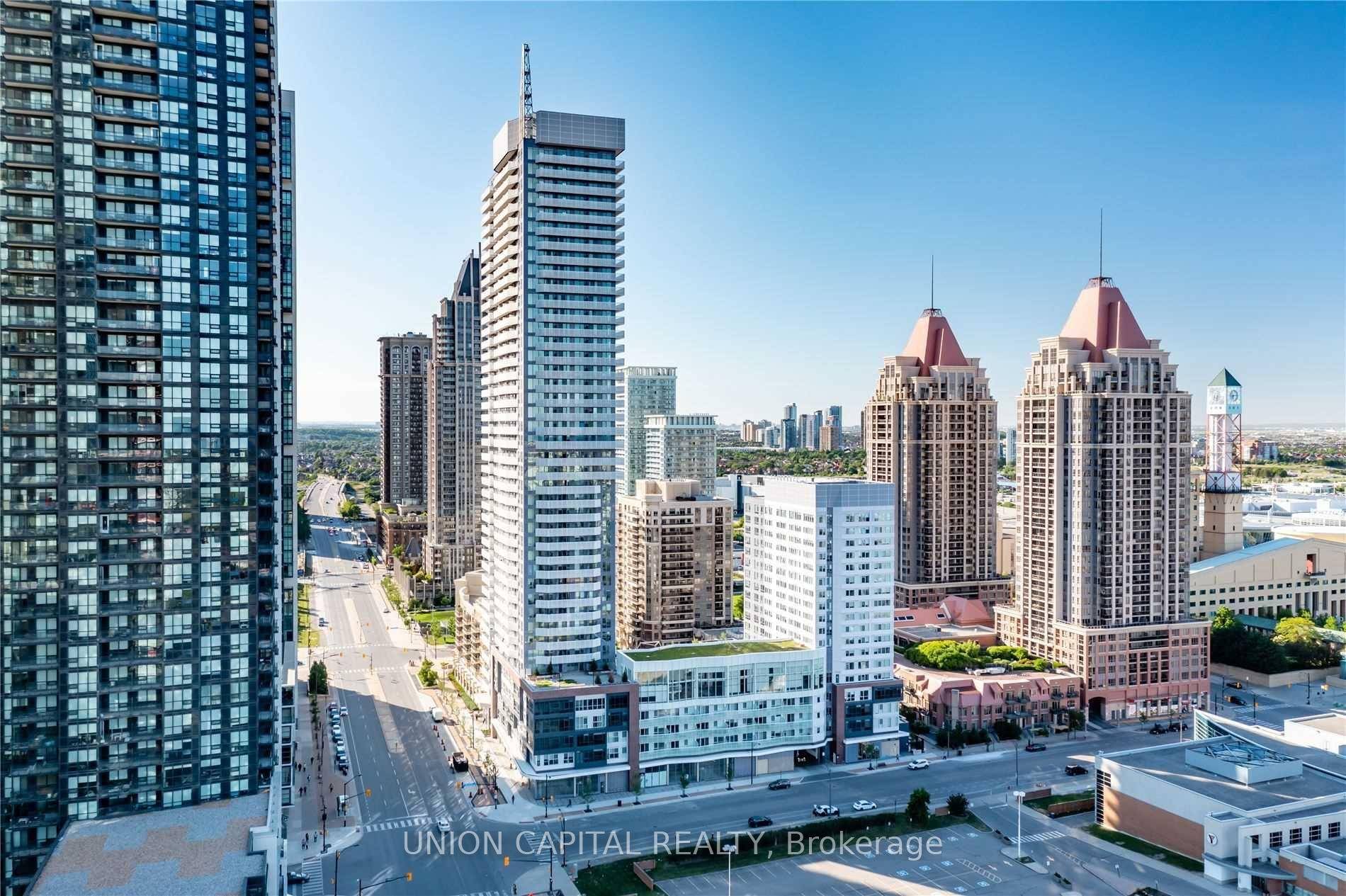 Live above it all in this bright and spacious This spacious 3 bedroom, 2 bath corner unit offers nearly 1, 000 sq ft of modern living with 9 ft ceilings ...
