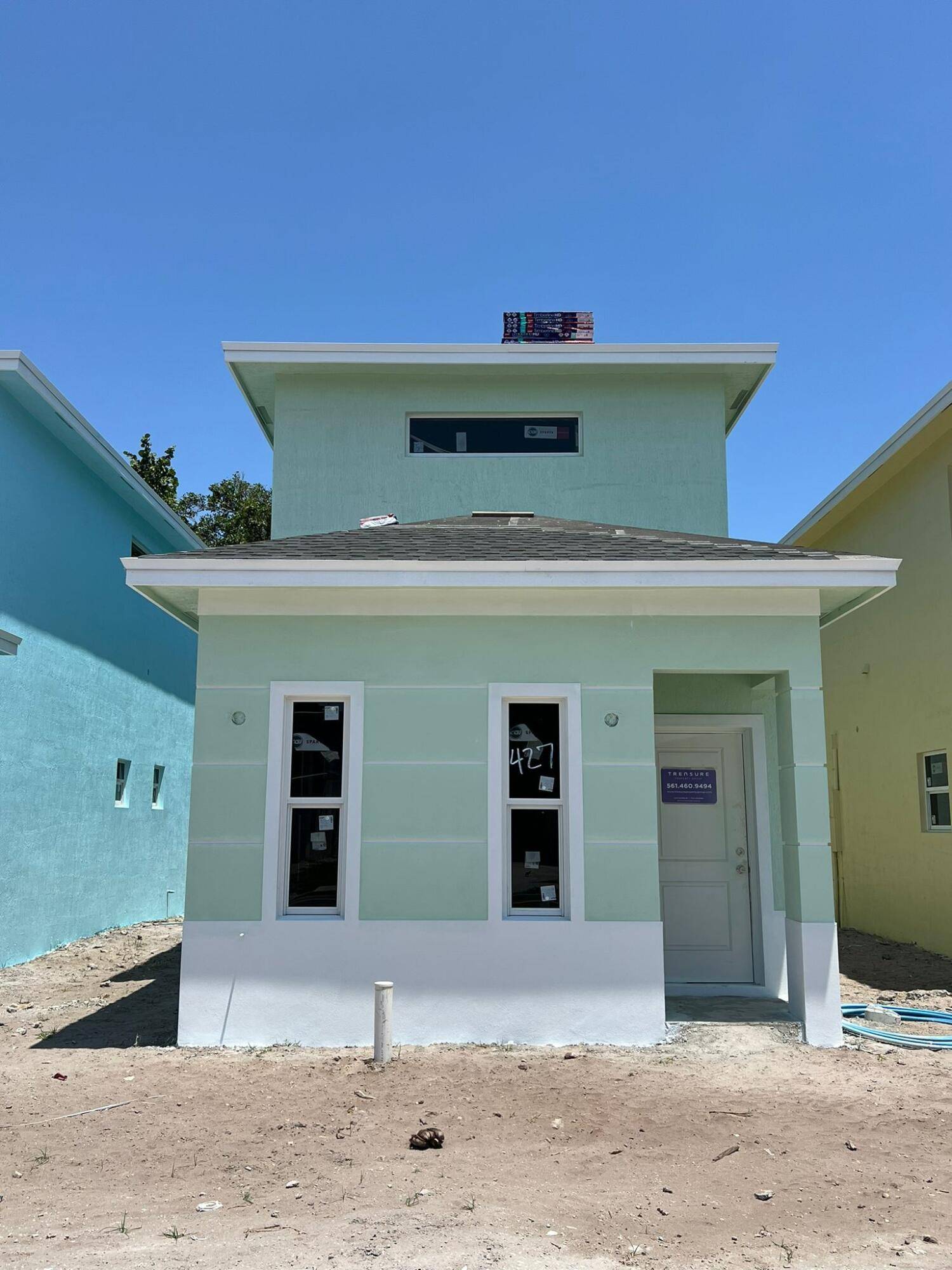 NEW CONSTRUCTION ! Beautiful New Single Family Home.