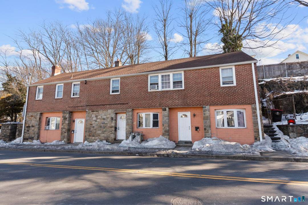 75 Taylor Avenue presents a compelling value add multifamily investment opportunity in the heart of Norwalk.