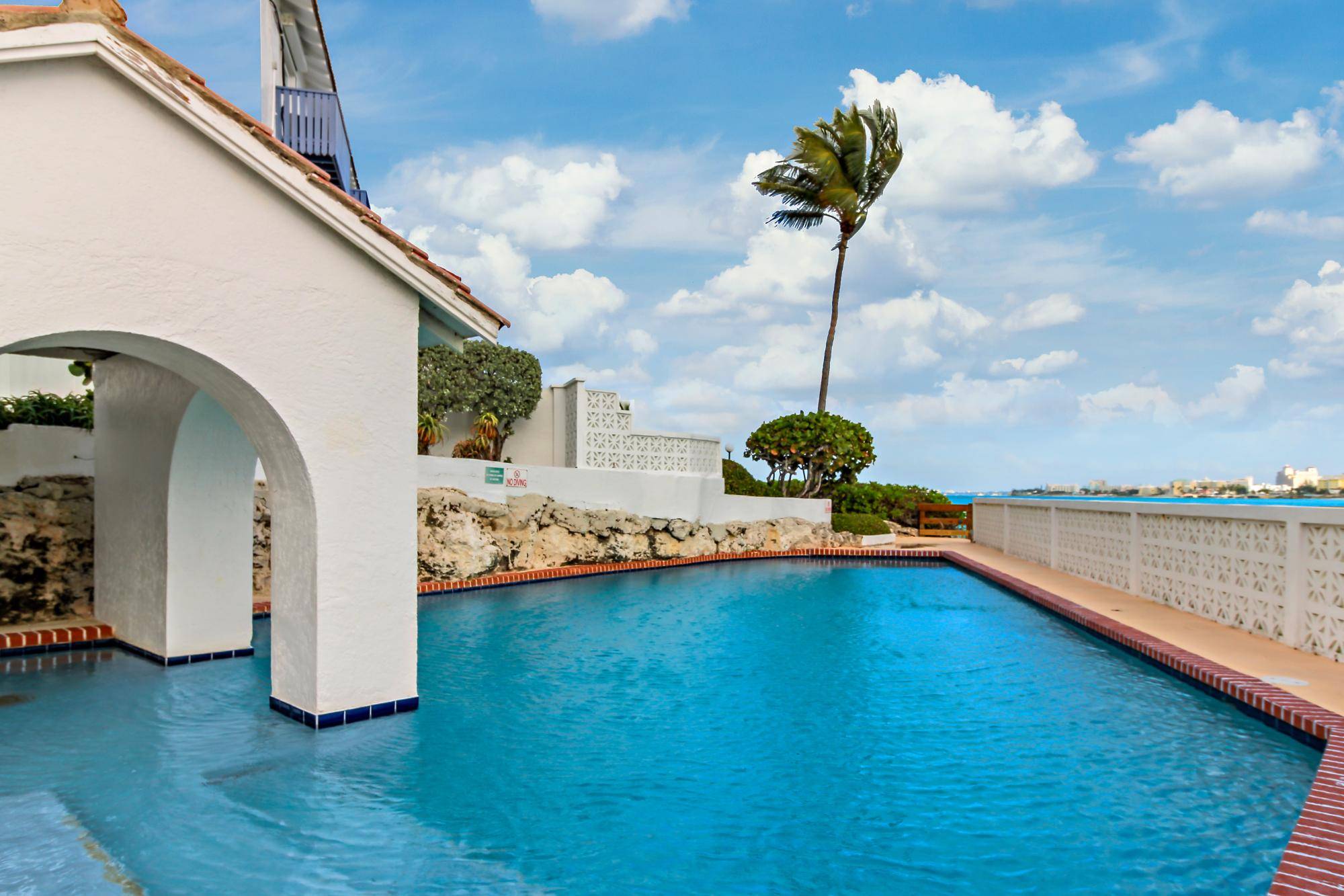 DELAPORTE POINT Condo Cable-Beach New-Providence