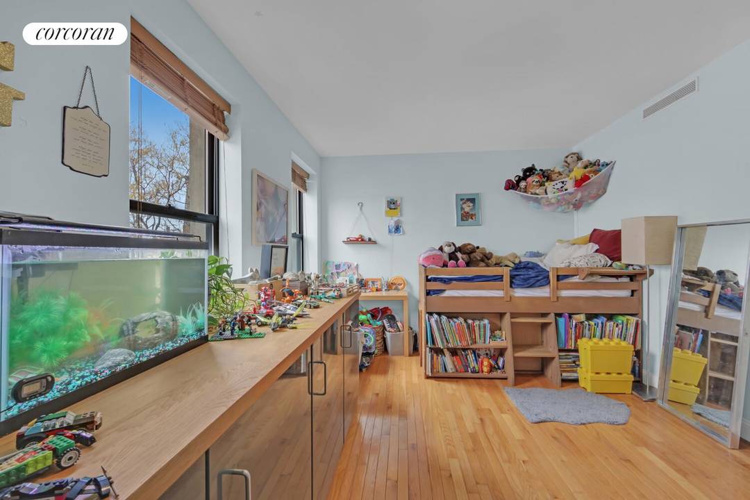 Welcome to 700 Dekalb Avenue, a beautifully maintained Brooklyn townhouse located in the heart of the vibrant and historic Bedford Stuyvesant neighborhood.